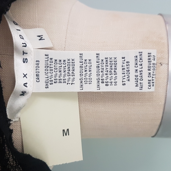 Max Studio lace V neck, sleeveless dress - Picture 4 of 5